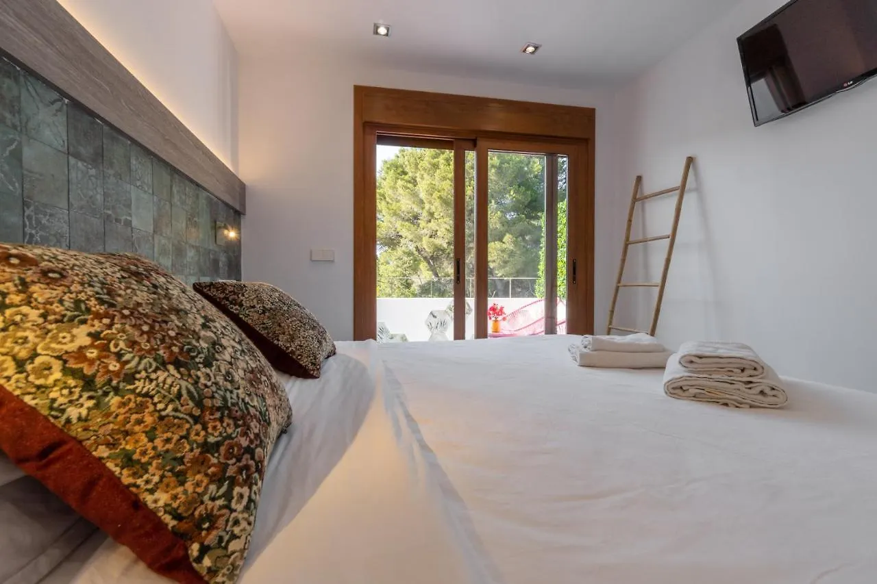 ** Konukevi Hostal Restaurante Pou Des Lleo Sant Carles de Peralta İspanya