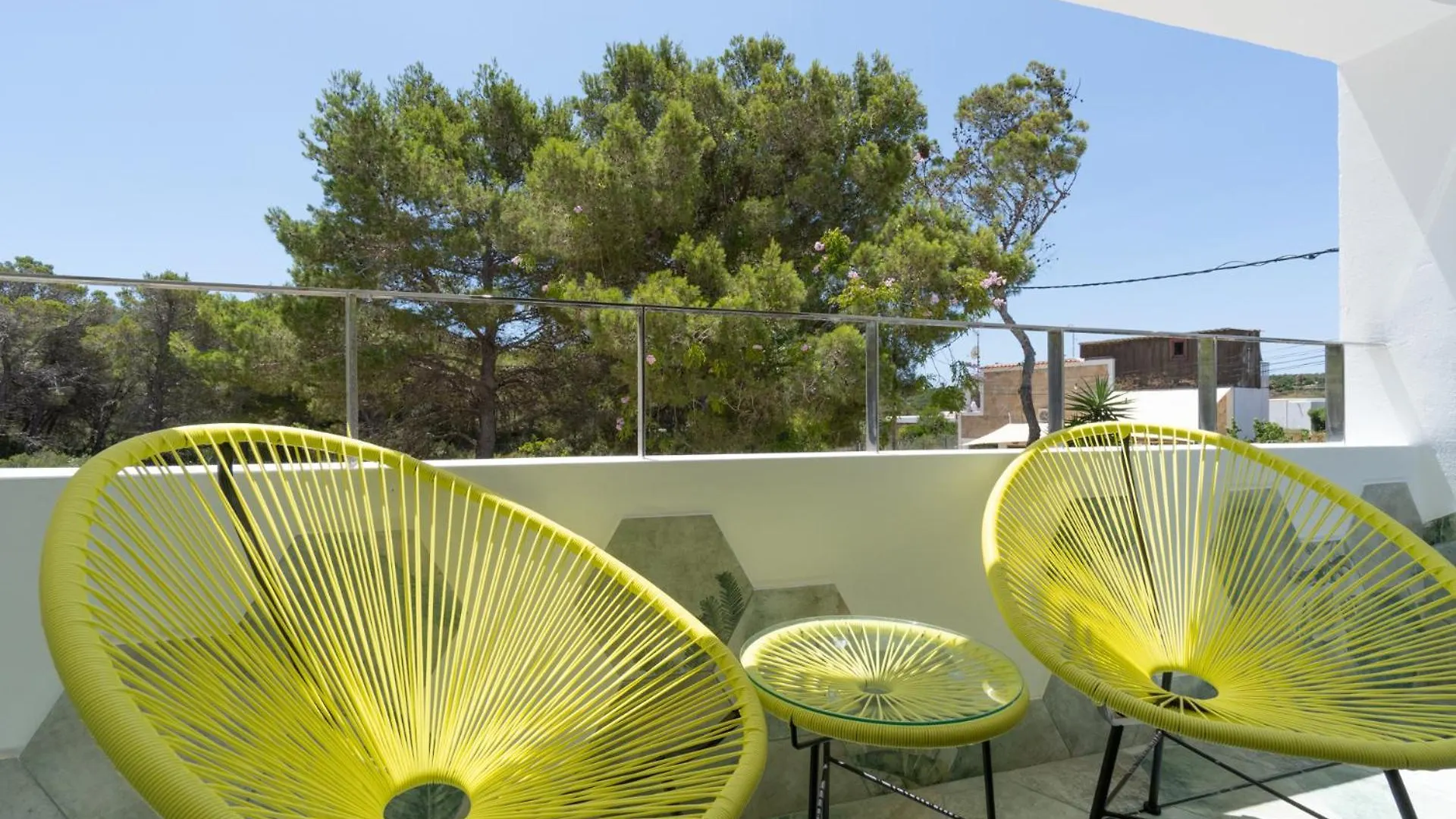 Hostal Restaurante Pou Des Lleo Sant Carles de Peralta Spanje